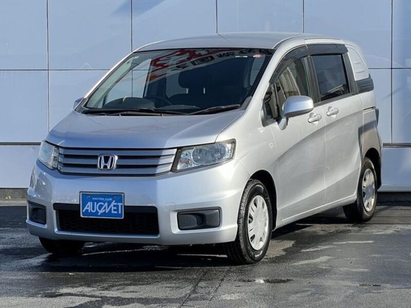 HONDA FREED SPIKE