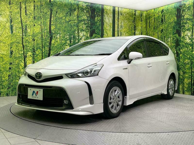 Used 2018 TOYOTA PRIUS ALPHA ZVW41W | SBI Motor Japan