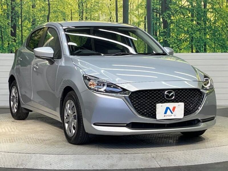 MAZDA2