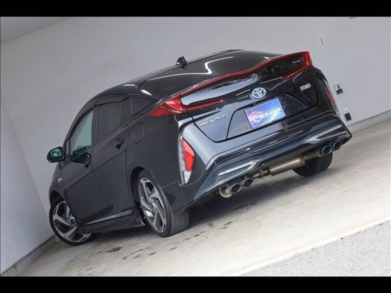 PRIUS PHV
