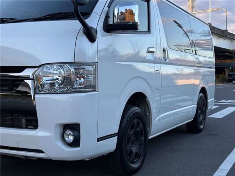 HIACE VAN