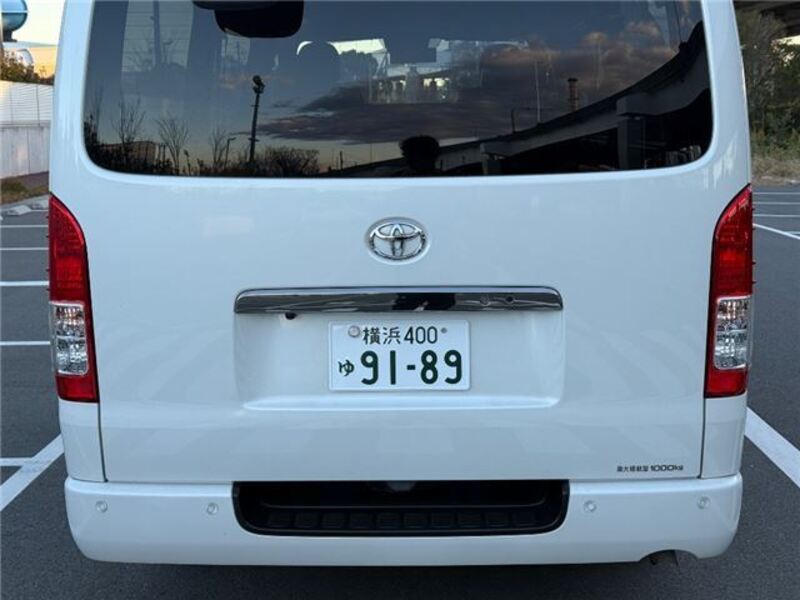 HIACE VAN