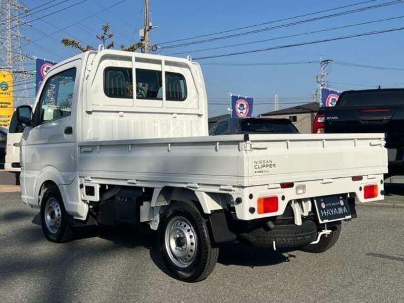 CLIPPER TRUCK