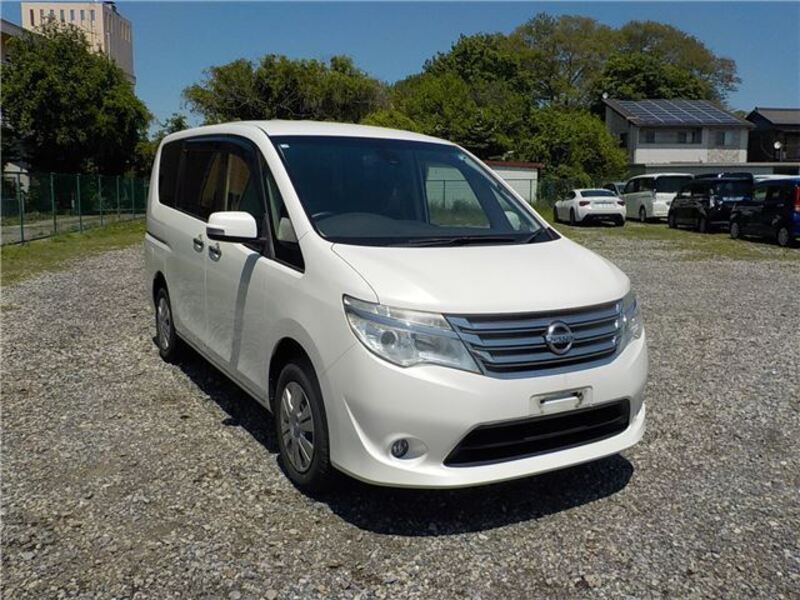 NISSAN SERENA