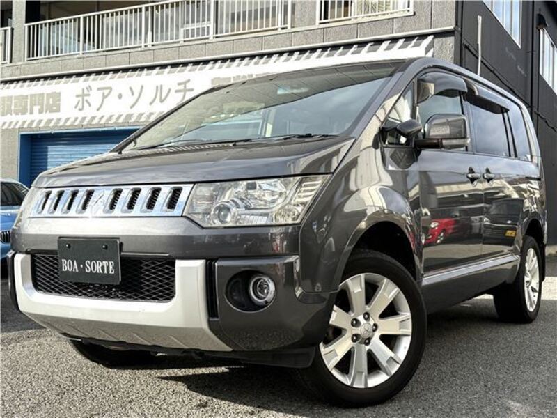 MITSUBISHI DELICA D5