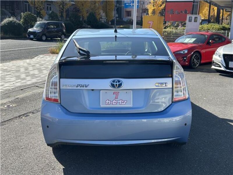 PRIUS PHV