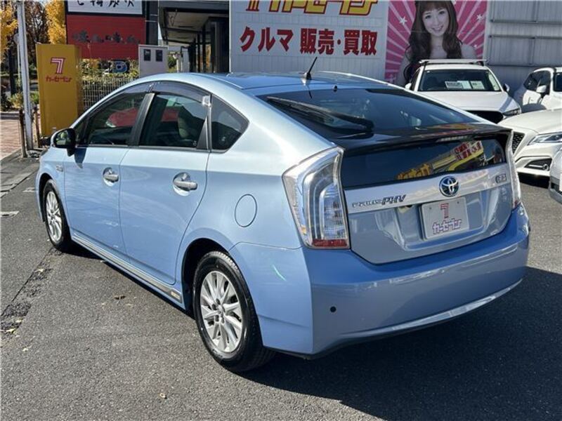 PRIUS PHV
