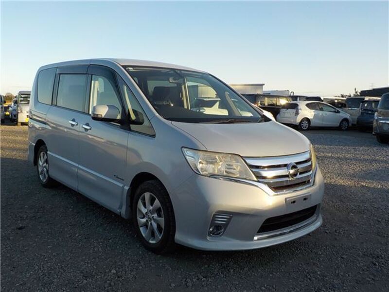 NISSAN SERENA
