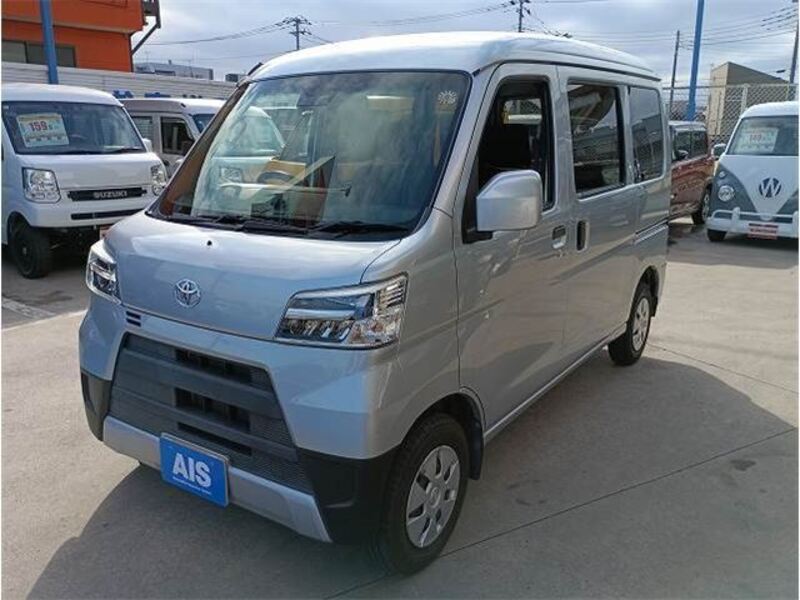 TOYOTA PIXIS VAN