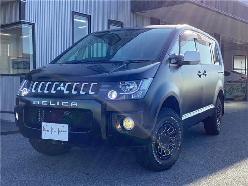 MITSUBISHI DELICA D5