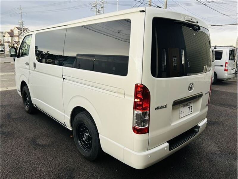 HIACE VAN