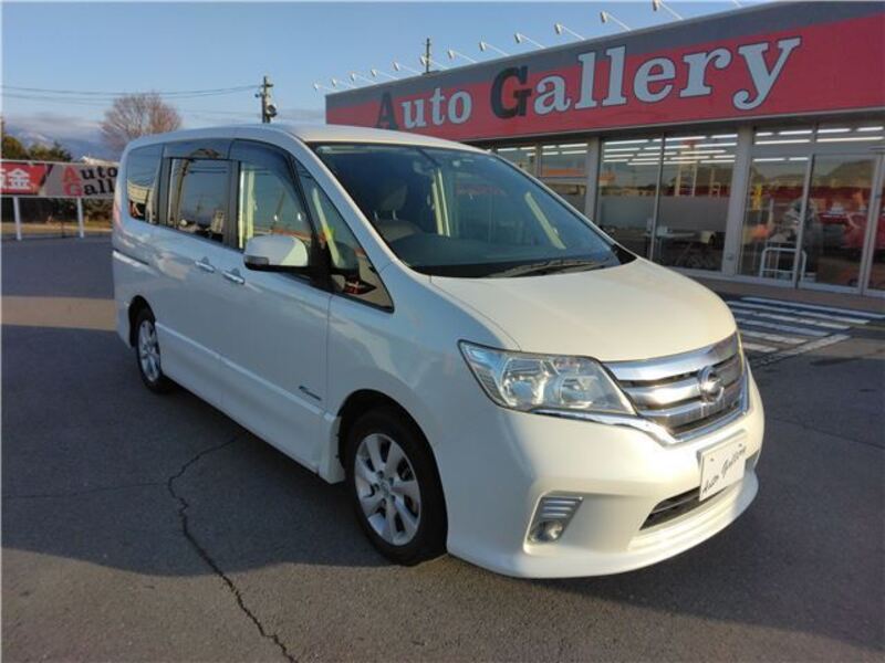 NISSAN SERENA