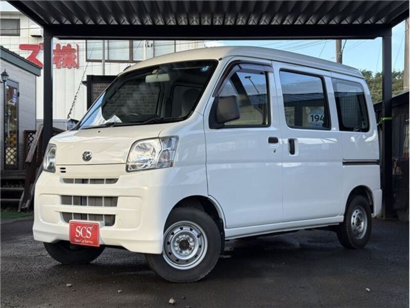 TOYOTA PIXIS VAN