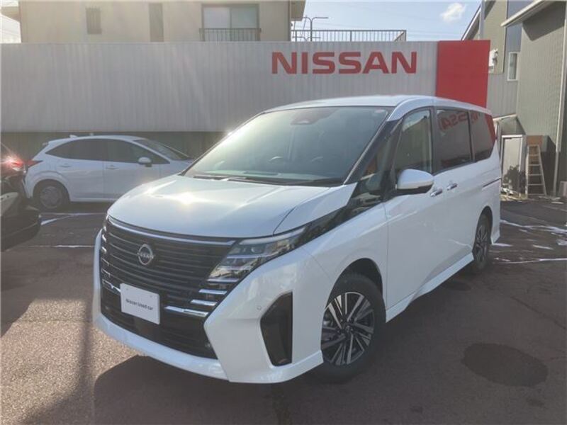 NISSAN SERENA