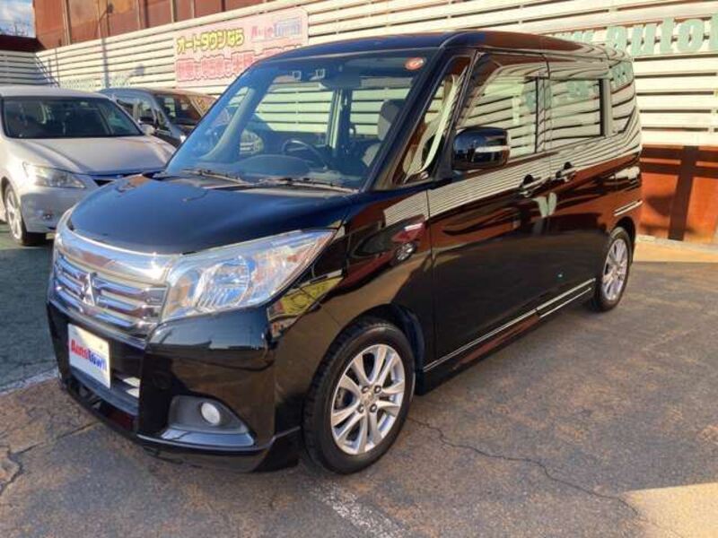 MITSUBISHI DELICA D2