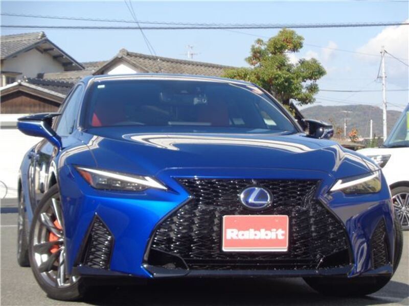 LEXUS IS
