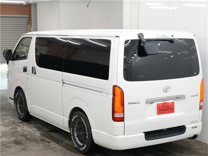 HIACE VAN