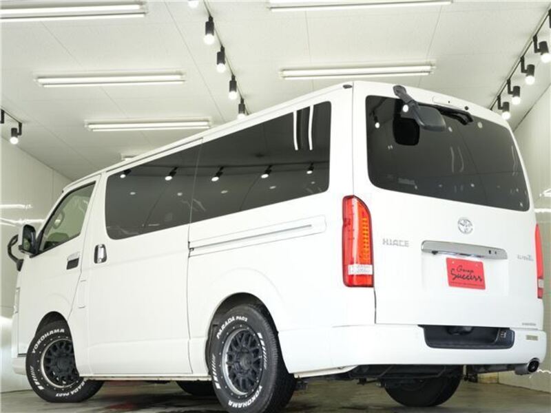 HIACE VAN