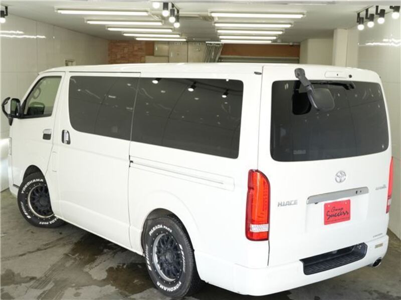 HIACE VAN