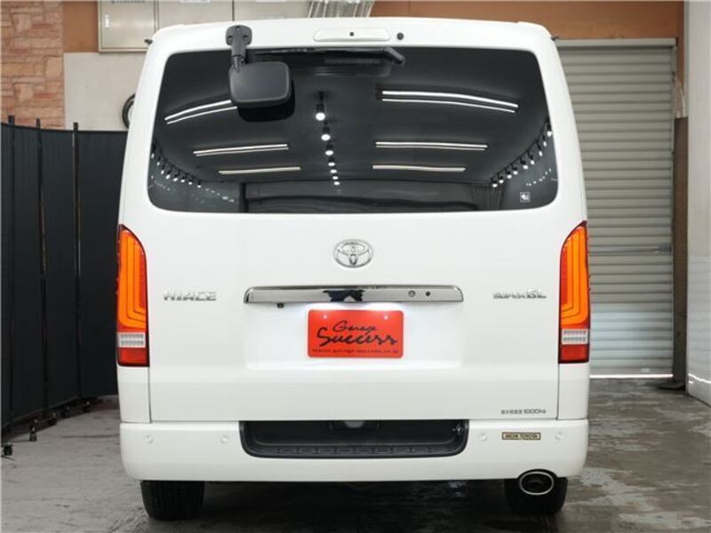 HIACE VAN