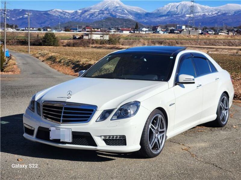 MERCEDES-BENZ E-CLASS