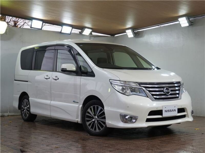NISSAN SERENA