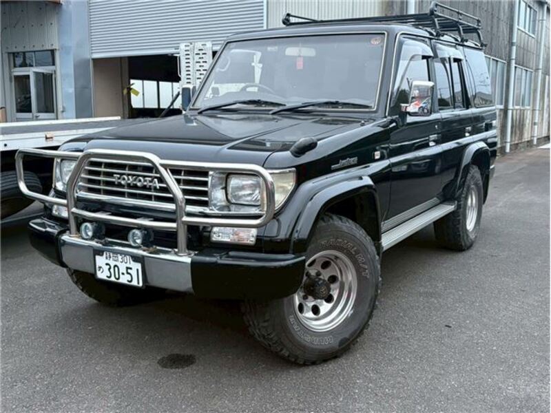 TOYOTA LAND CRUISER PRADO