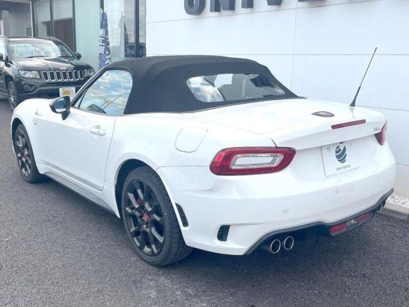 ABARTH 124 SPIDER