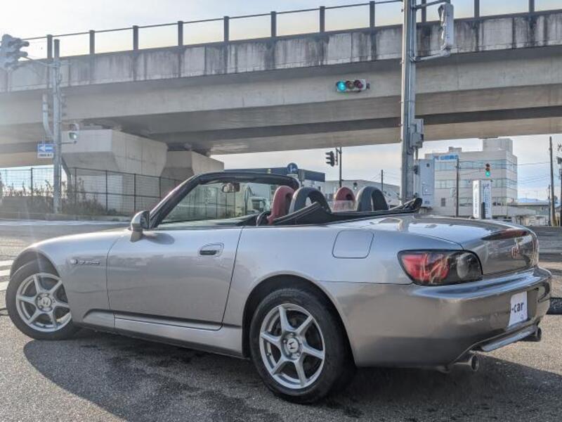 S2000