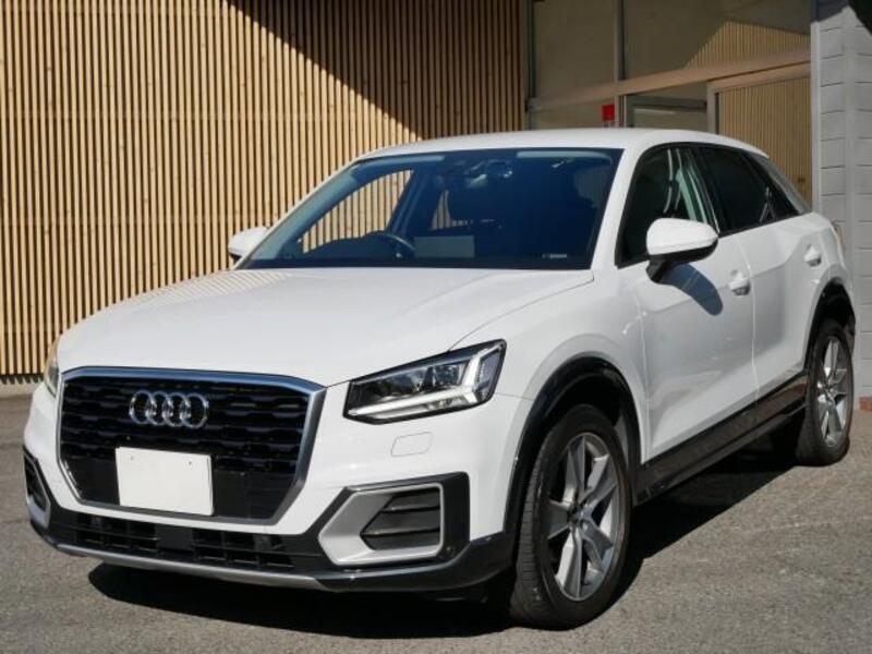 AUDI Q2