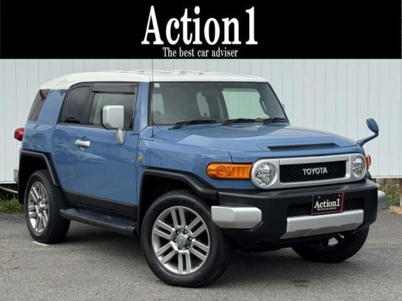 TOYOTA FJ CRUISER