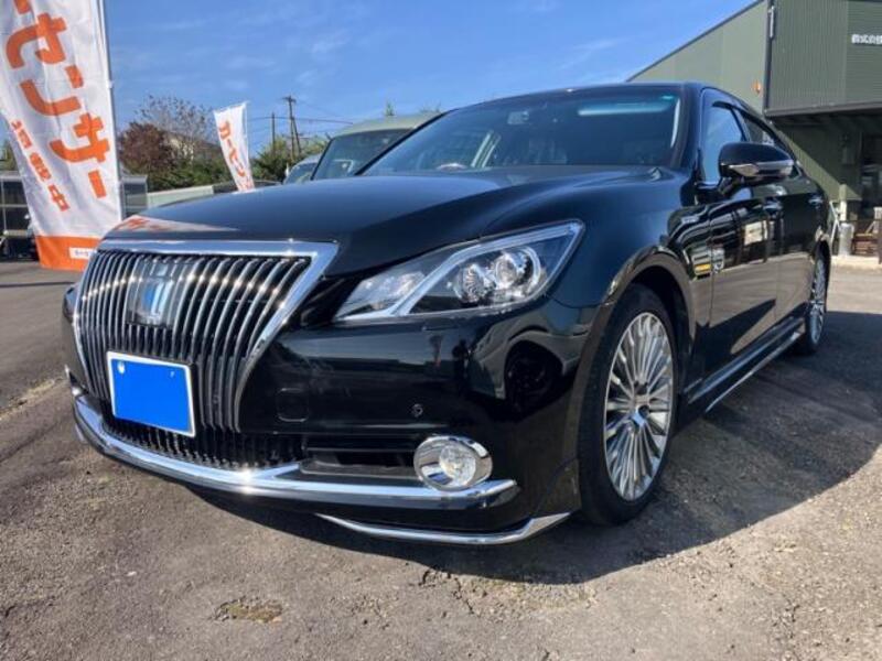 TOYOTA CROWN MAJESTA