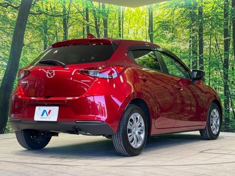 MAZDA2