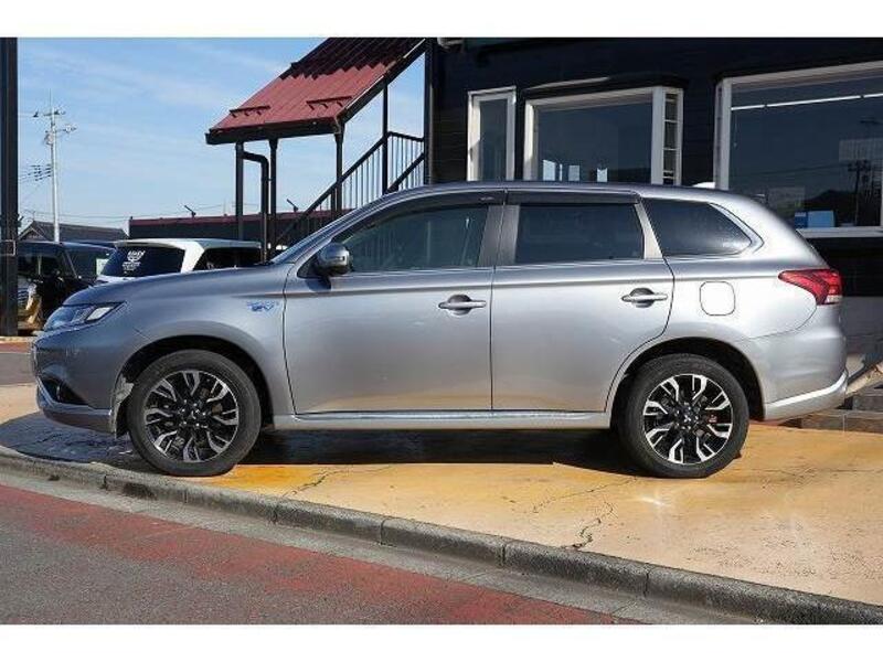 OUTLANDER PHEV