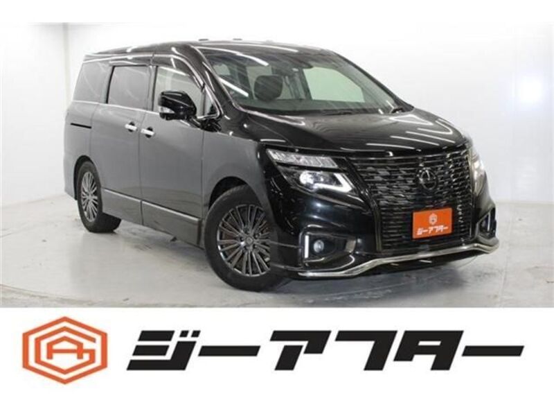 NISSAN ELGRAND
