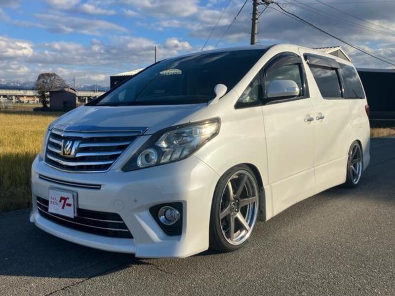 TOYOTA ALPHARD