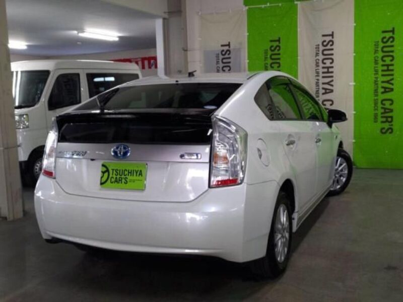 PRIUS PHV