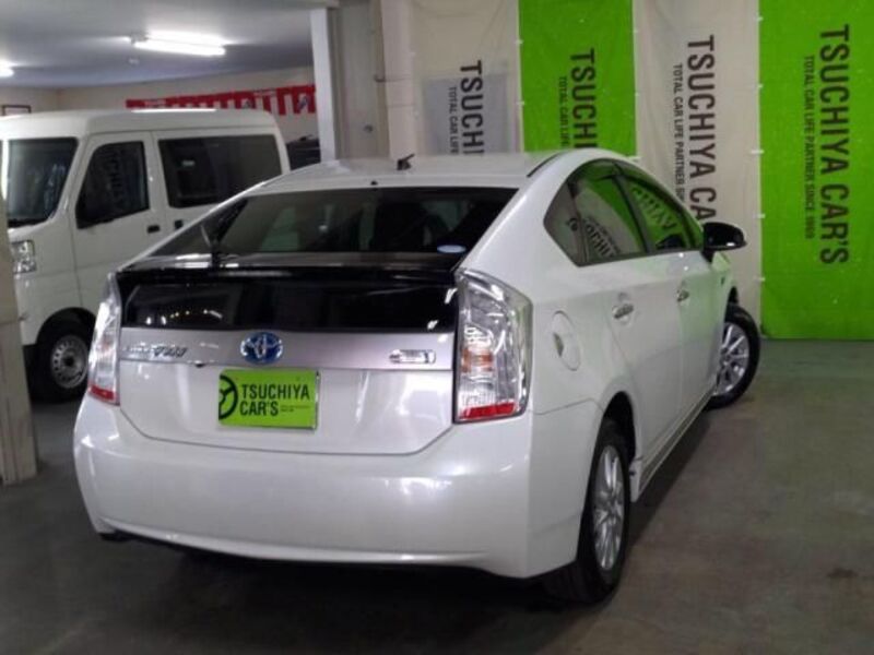 PRIUS PHV