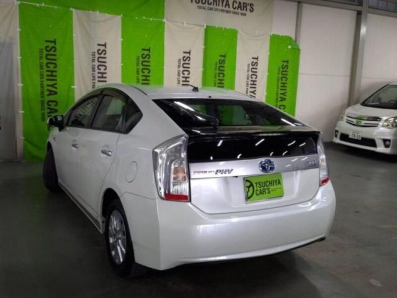 PRIUS PHV