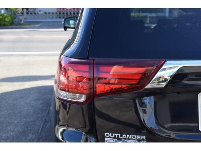 OUTLANDER PHEV