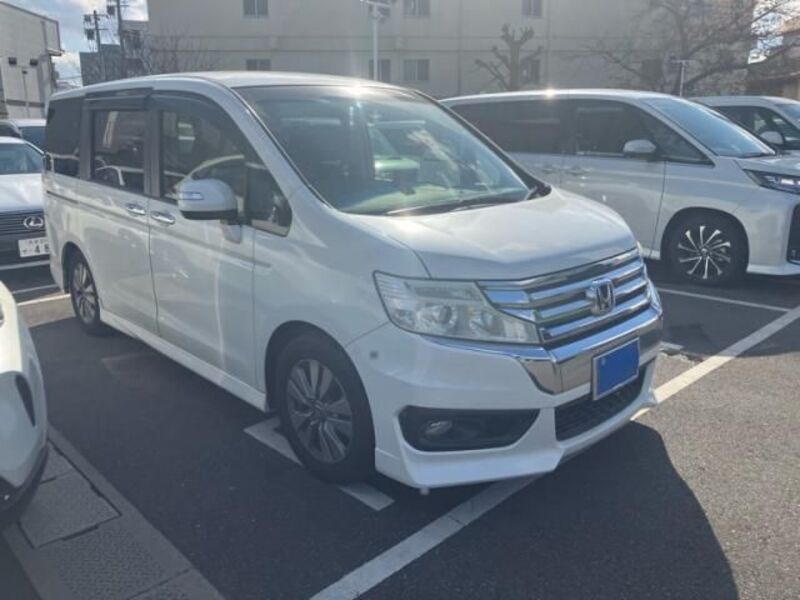 HONDA STEPWAGON SPADA