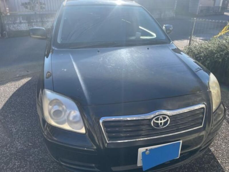 TOYOTA AVENSIS
