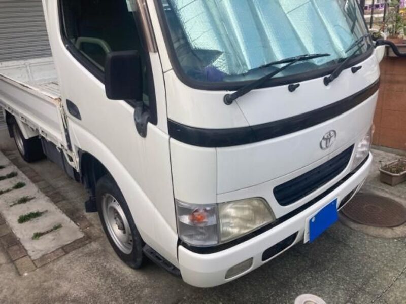 TOYOTA DYNA