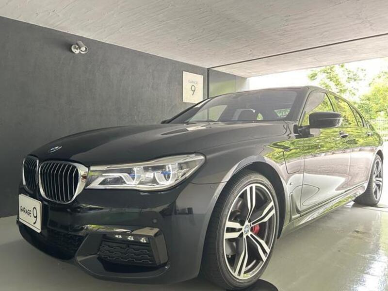 BMW 7 SERIES