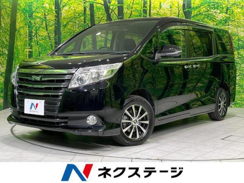 TOYOTA NOAH