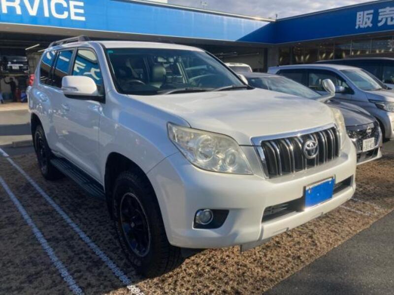 TOYOTA LAND CRUISER PRADO