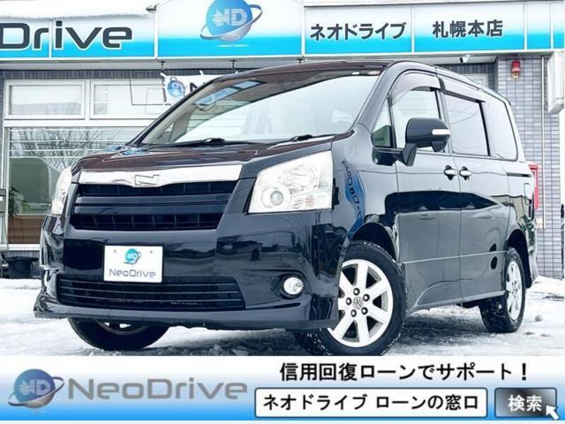 TOYOTA NOAH