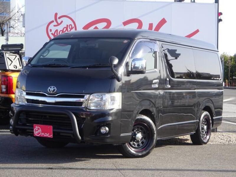 TOYOTA HIACE WAGON