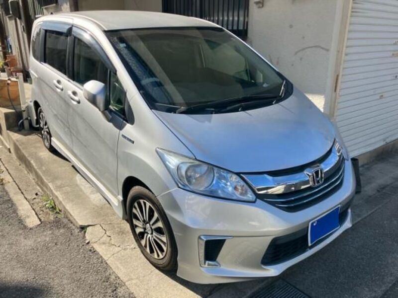 HONDA FREED HYBRID