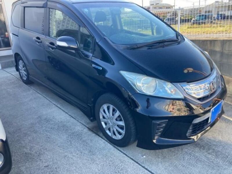 HONDA FREED HYBRID
